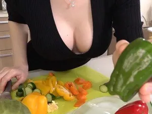 Chuyện tình yêu, tình yêu trực tuyến, cô vợ trẻ tuyệt vời nhất trở về, bị ném lên giường, nụ hôn lưỡi nồng cháy, cái lồn dâm đãng này thật ướt át và thú vị