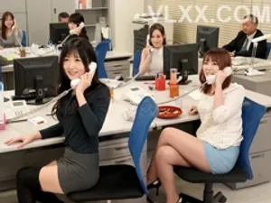 Dụ cô bạn thân đến nhà rồi trói lại địt bạo dâm