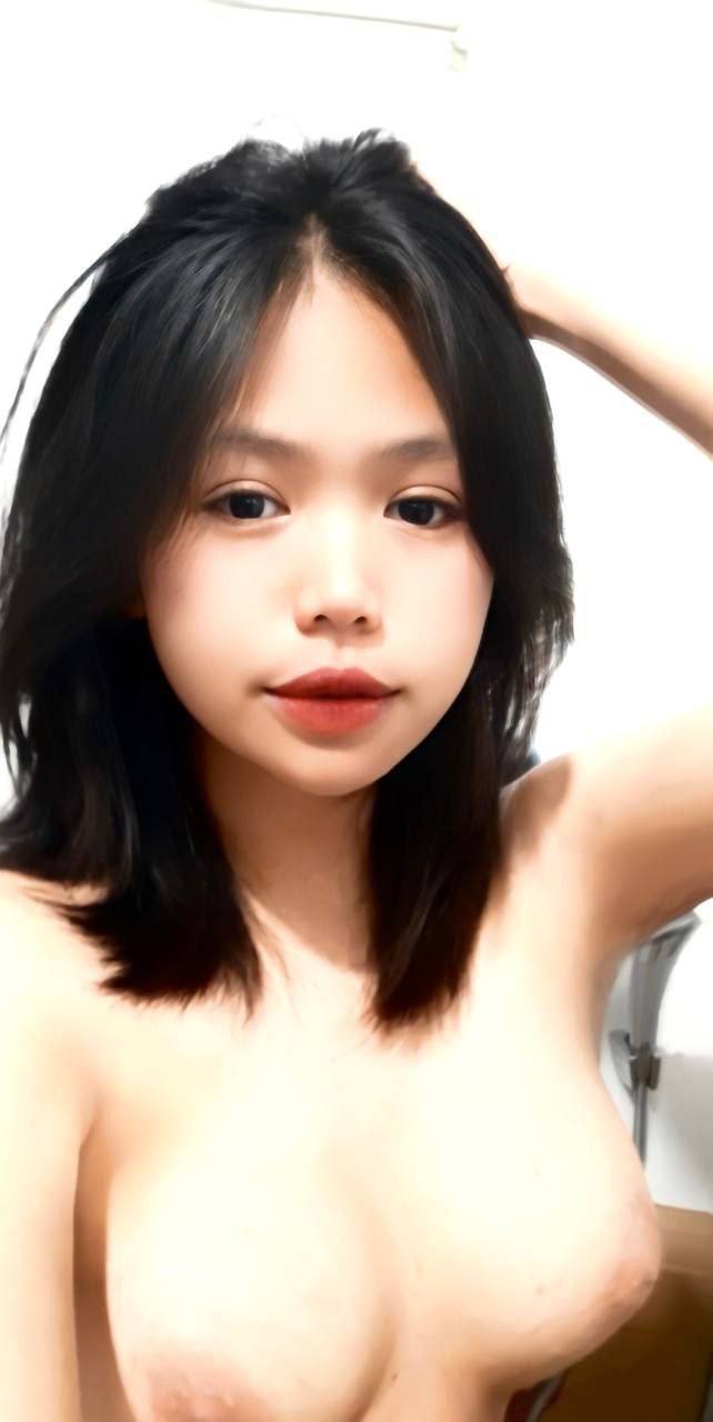 em gái múp múp thấy cưng