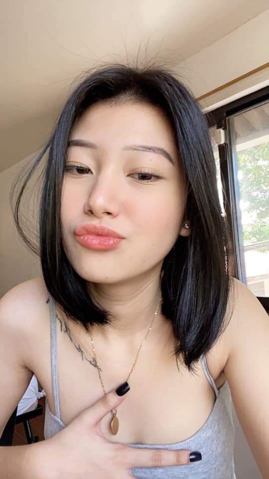 Cô ấy nói với chồng bằng giọng nói: Anh không thể cho em đạt cực khoái, và anh cũng không để em tìm được người khác!